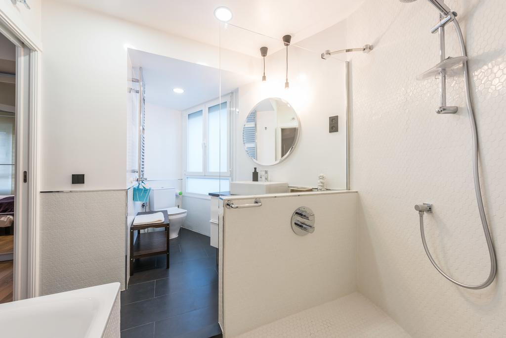 Puerta Del Sol 3Wc Apartment Madrid Room photo