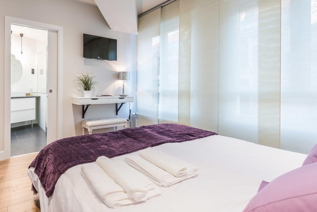 Puerta Del Sol 3Wc Apartment Madrid Room photo