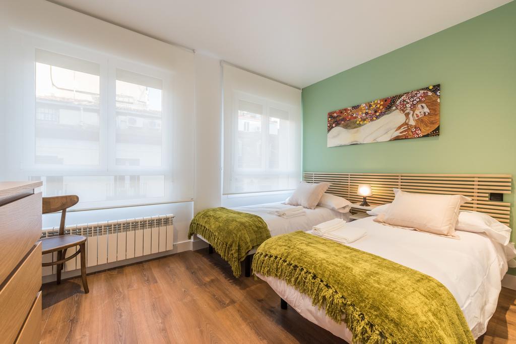 Puerta Del Sol 3Wc Apartment Madrid Room photo